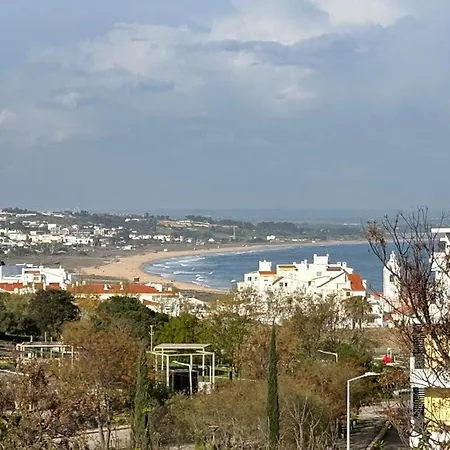 Blue Sea אכסניה לאגוּ‏ש
